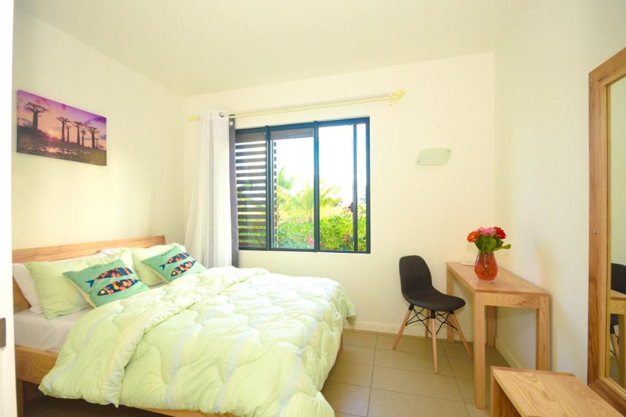 Apartment With 3 Bedrooms In Roches Noires, With Wonderful Sea View, Shared Pool, Terrace Riviere du Rempart Экстерьер фото